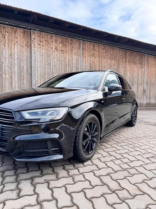 Gebraucht Audi A3 Sportback S-Line 150 PS (110 kW) 2017 Schwarz Kleinwagen