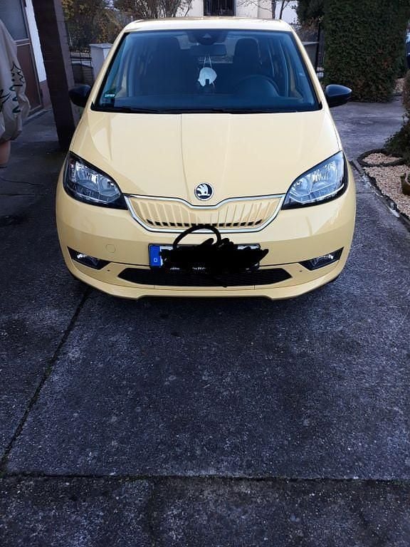 Gelb Gebraucht 2020 Skoda Citigo-e IV Ambition Kleinwagen | 10.900 € (Guter Preis) - Bild 1/1