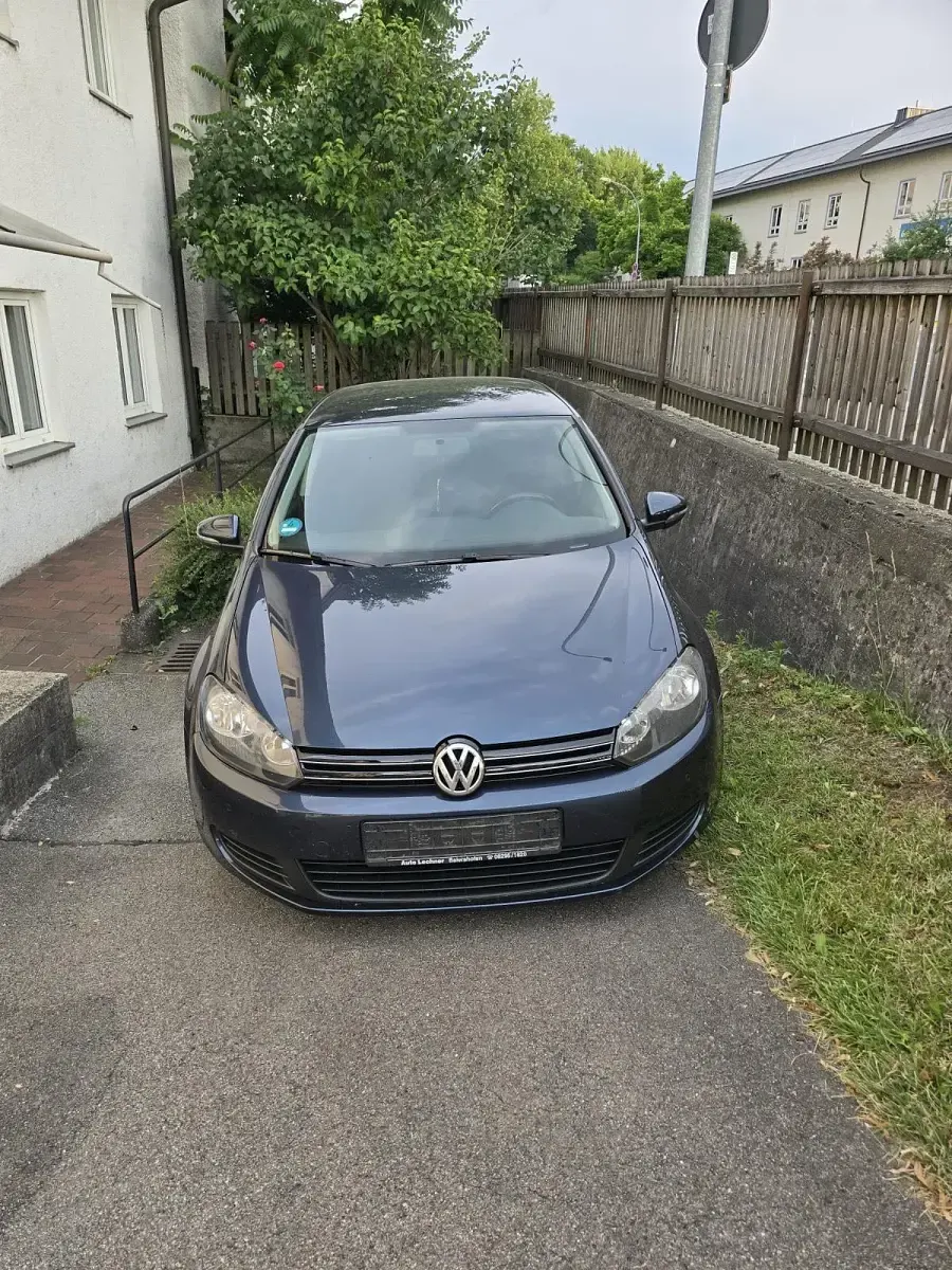 Gebraucht VW Golf VI 122 PS (89 kW) 2009 Blau Kleinwagen