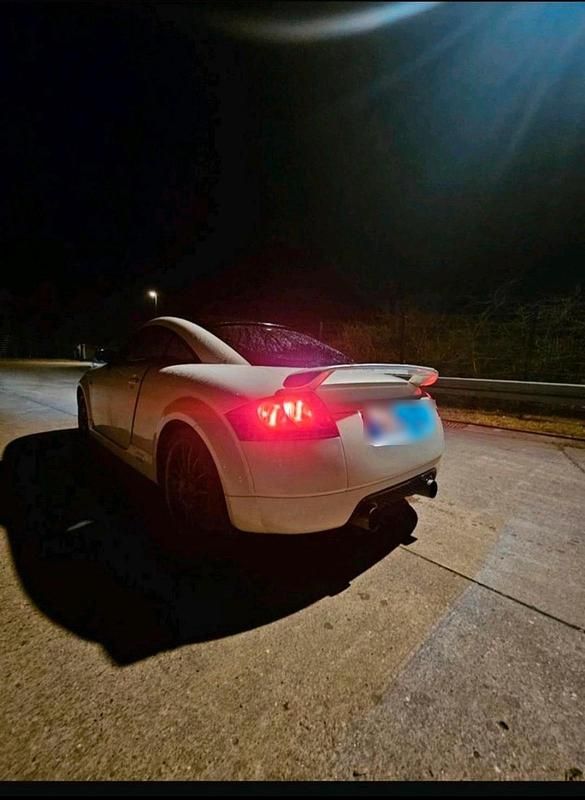 Second-hand Audi TT 180 CP (132 kW) 1999 Alb Coupe