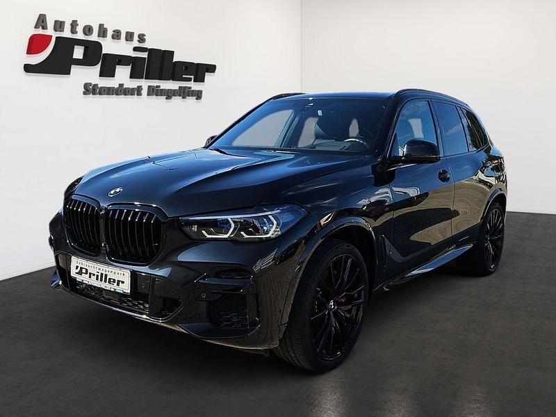 Saphirschwarz Gebraucht 2022 BMW X5 M Sport SUV | 68.900 € (Teuer) - Bild 1/4