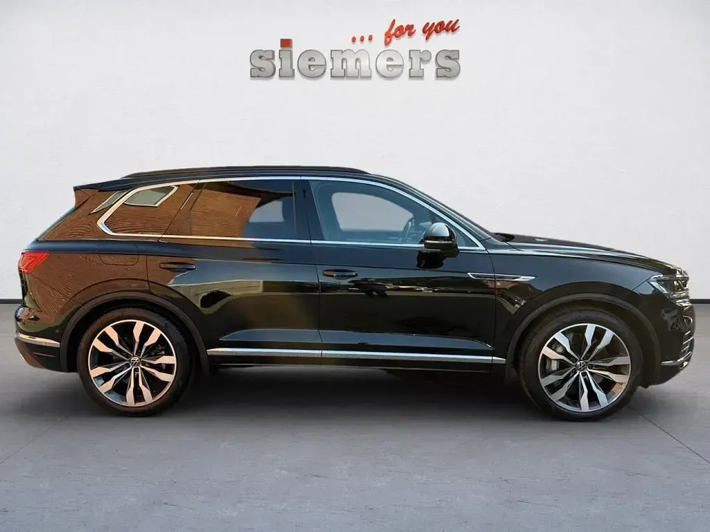 Gebraucht VW Touareg Elegance 381 PS (280 kW) 2023 Schwarz SUV