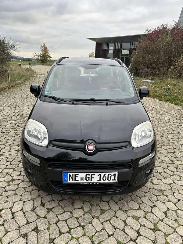 Schwarz Gebraucht 2011 Fiat Panda Active Kombi | 5.000 € (Teuer) - Bild 1/4