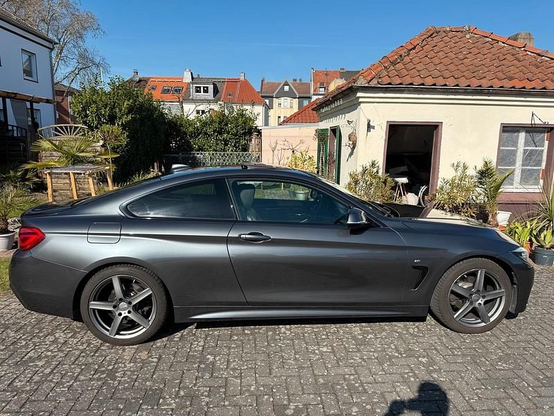 Gebraucht BMW 420 184 PS (135 kW) 2019 Grau Coupé