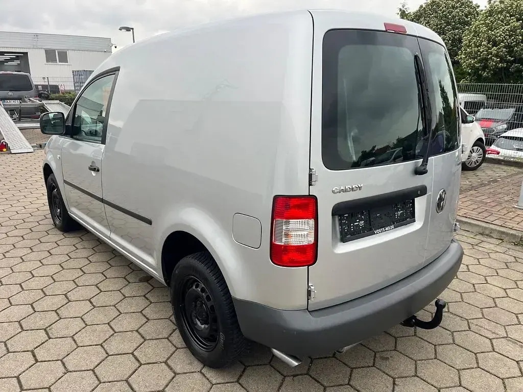 Gebraucht VW Caddy 109 PS (80 kW) 2008 Silber Van / Kleinbus