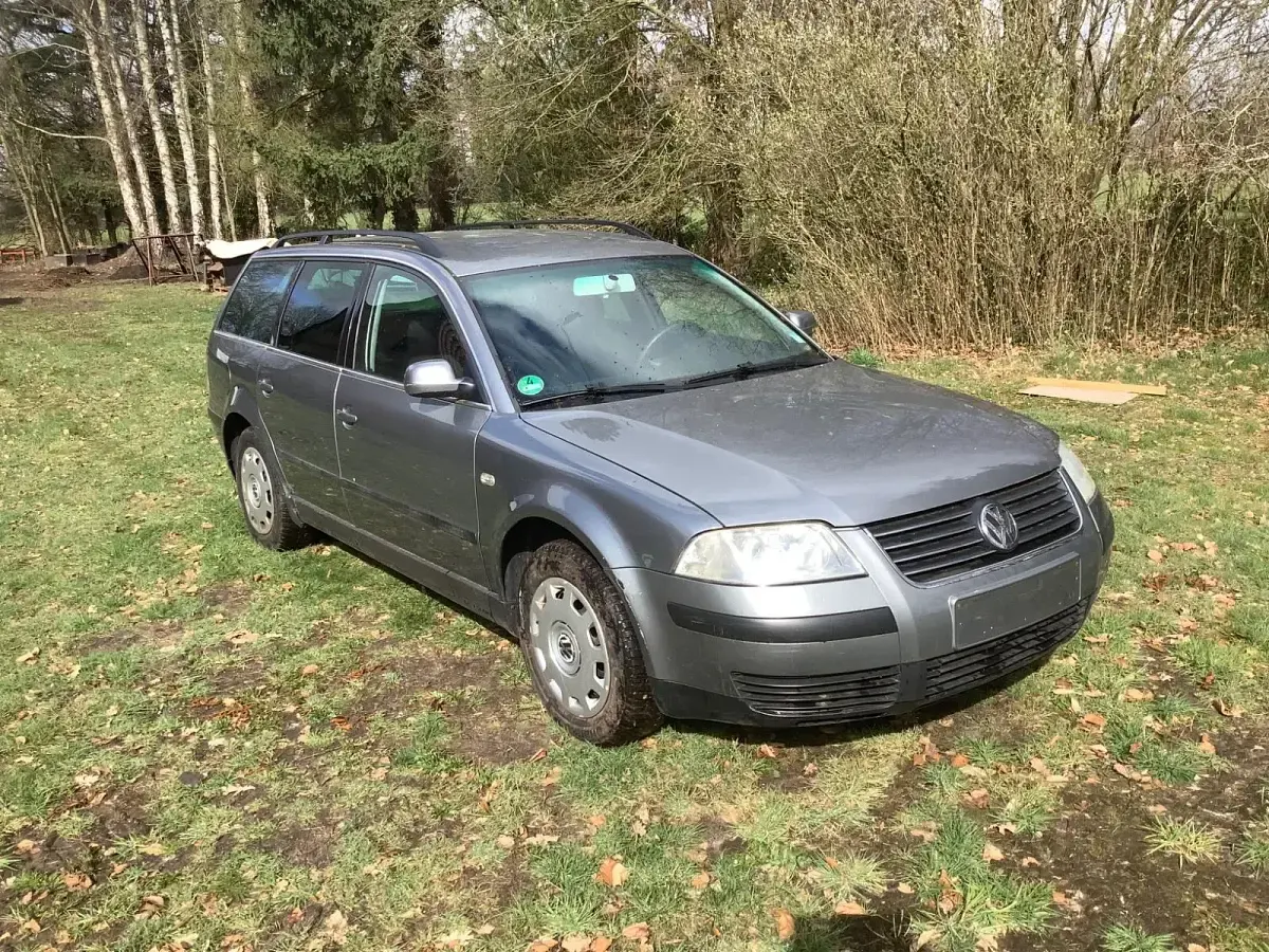 Używany VW Passat 102 KM (75 kW) 2002 Srebrny Kombi
