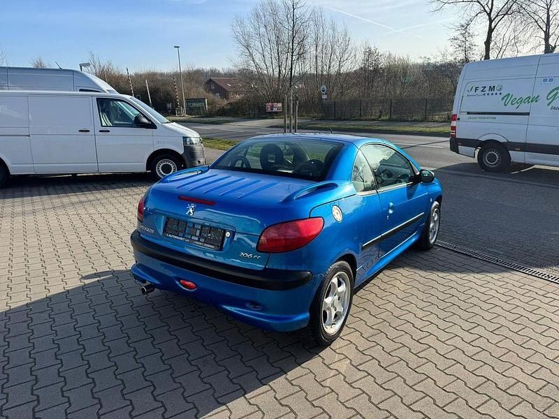 Gebraucht Peugeot 206 CC 109 PS (80 kW) 2003 Blau Cabrio