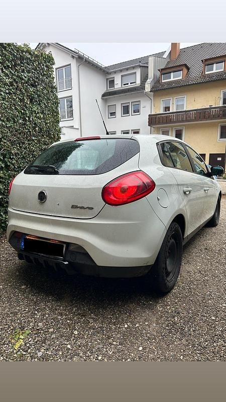 Gebraucht Fiat Bravo 115 PS (84 kW) 2007 Weiß Kleinwagen