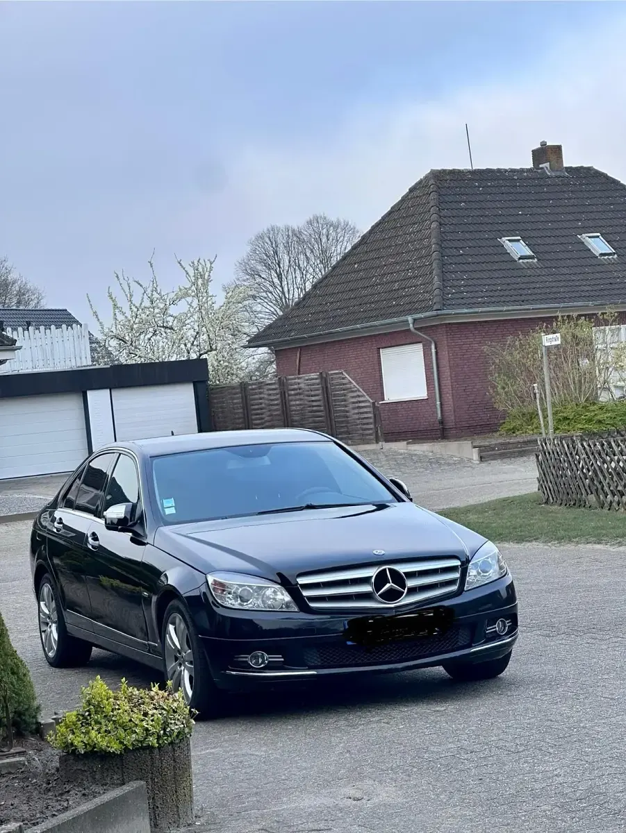 Gebraucht Mercedes C220 170 PS (125 kW) 2008 Schwarz Limousine