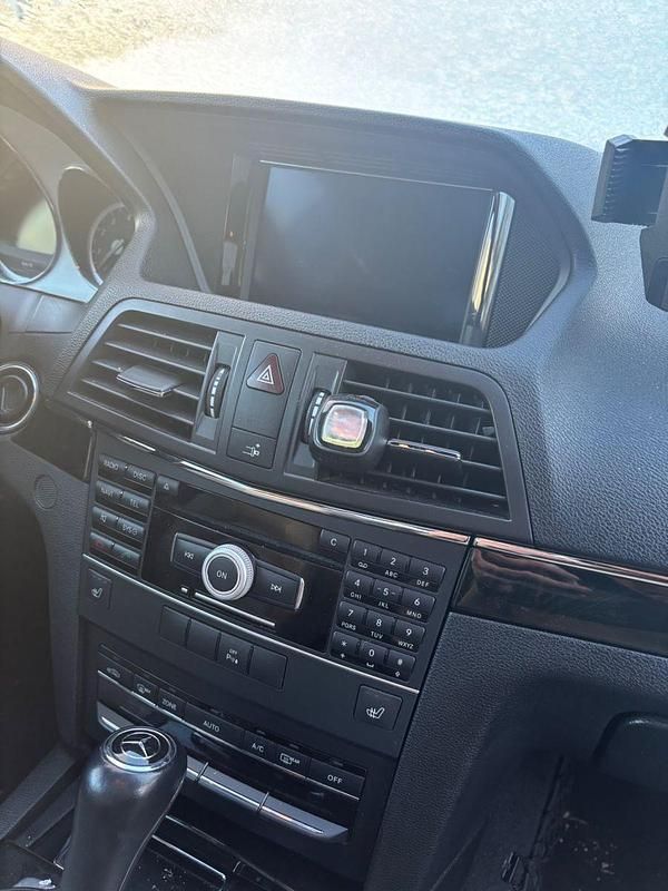 Gebraucht Mercedes E250 Avantgarde 204 PS (150 kW) 2011 Schwarz Coupé