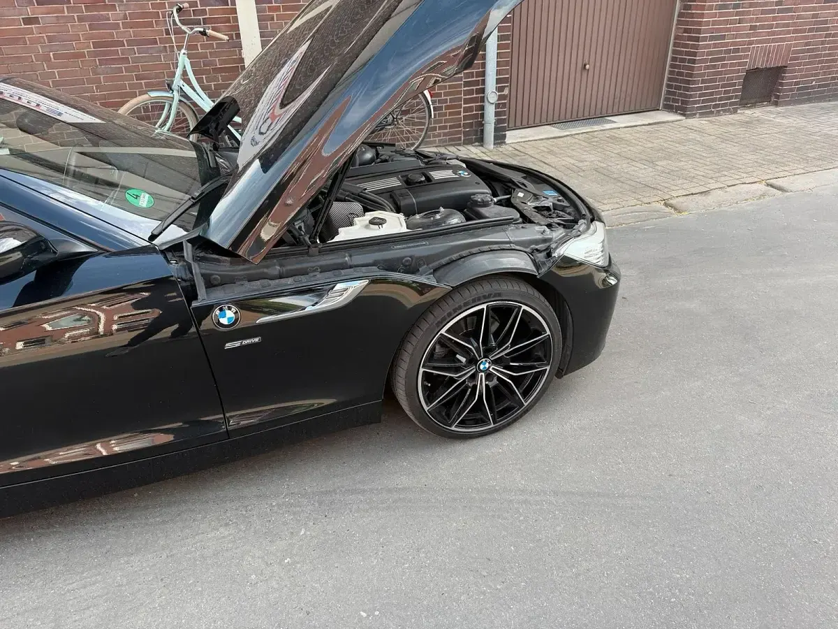 Gebraucht BMW Z4 204 PS (150 kW) 2010 Schwarz Cabrio