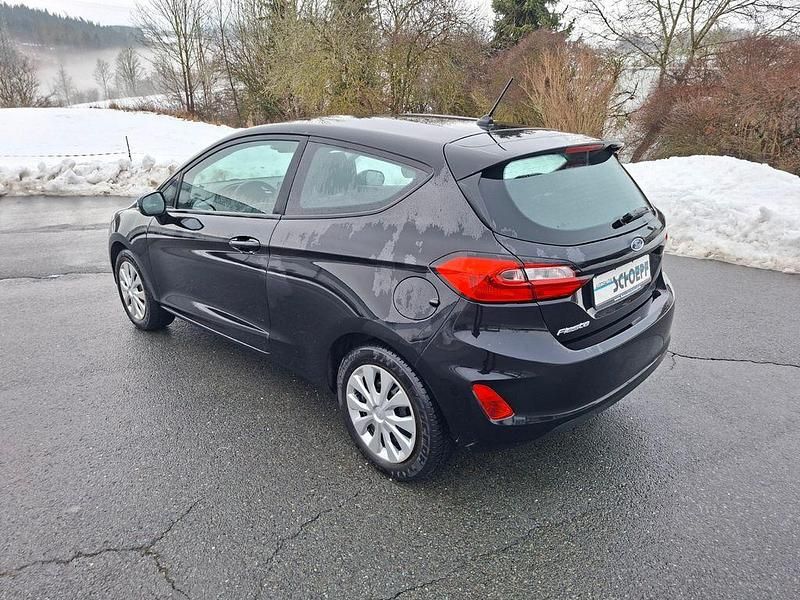Gebraucht Ford Fiesta Trend 75 PS (55 kW) 2022 Schwarz Kleinwagen