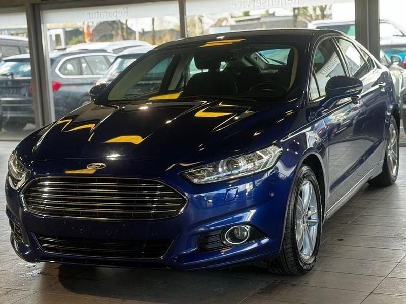 Gebraucht Ford Mondeo Titanium 179 PS (131 kW) 2017 Blau Limousine