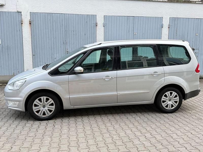 Gebraucht Ford Galaxy Trend 116 PS (85 kW) 2011 Silber Van / Kleinbus