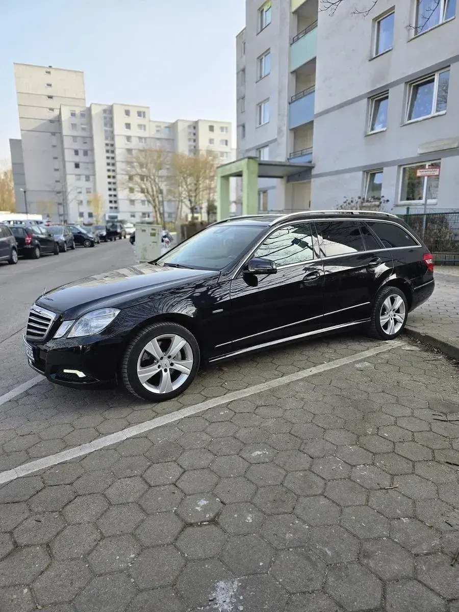 Occasion Mercedes E300 Avantgarde 231 ch (169 kW) 2010 Noir Berline