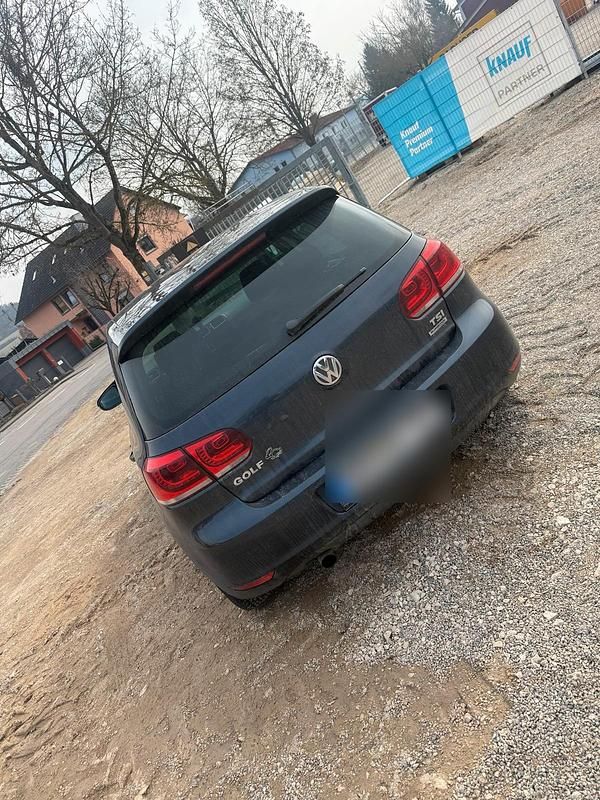 Gebraucht VW Golf VII 105 PS (77 kW) 2012 Schwarz Limousine