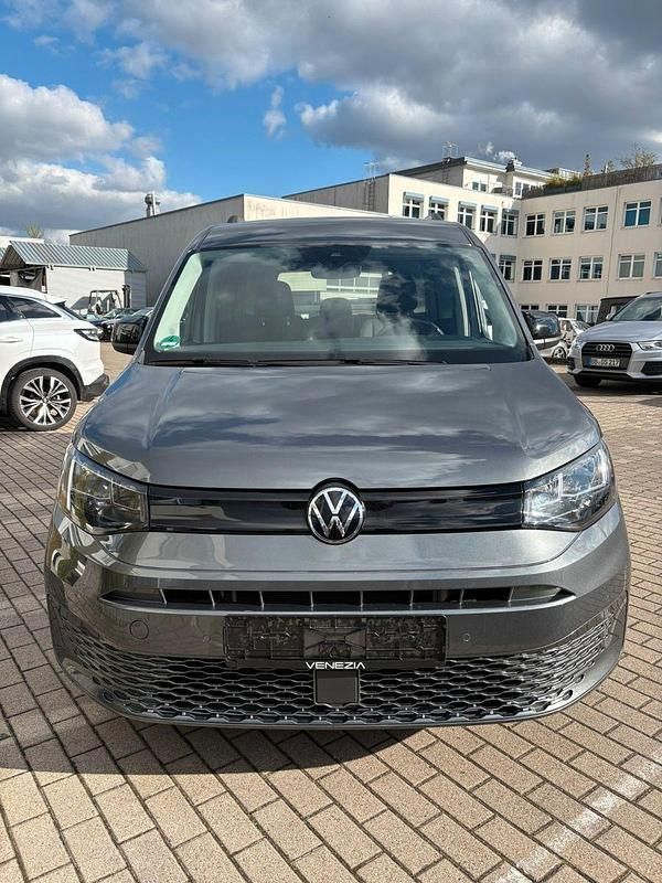 Gebraucht VW Caddy Maxi Basis 114 PS (83 kW) 2021 Grau Van / Kleinbus