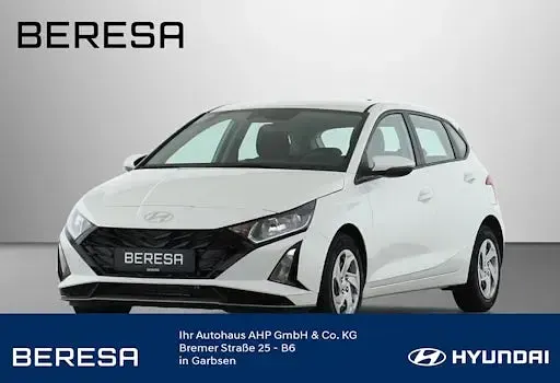 Nowe Hyundai i20 Select 101 KM (74 kW) 2025 Biały Sedan/Limuzyna