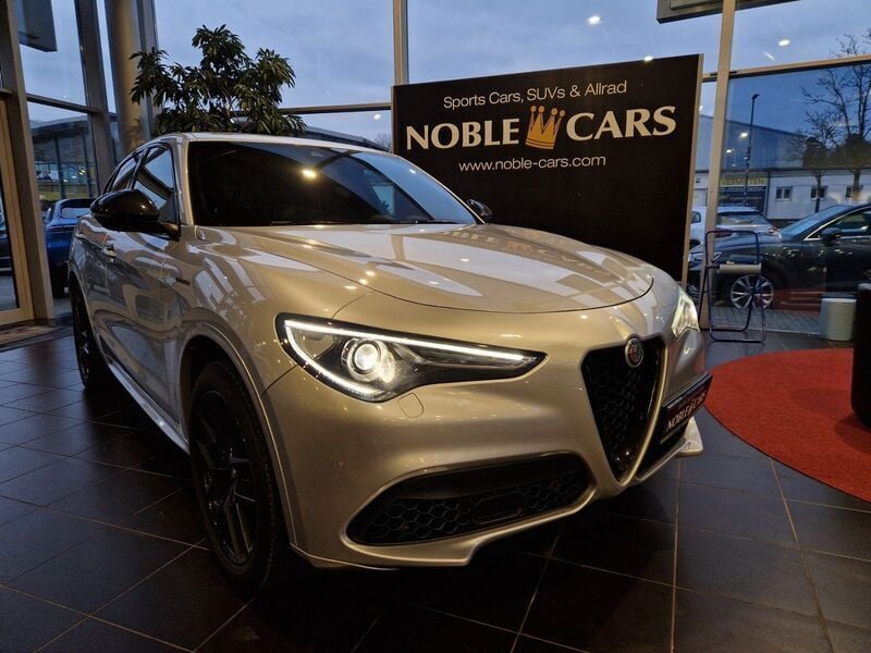 Silber Gebraucht 2020 Alfa Romeo Stelvio Veloce SUV | 36.090 € (Teuer) - Bild 1/4