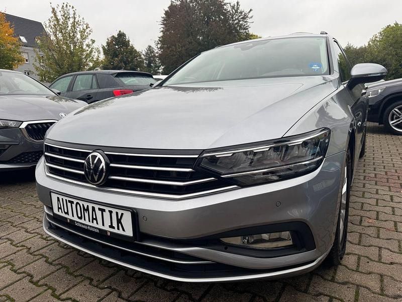 Silber Gebraucht 2020 VW Passat Business Kombi | 22.900 € (Fairer Preis) - Bild 1/4