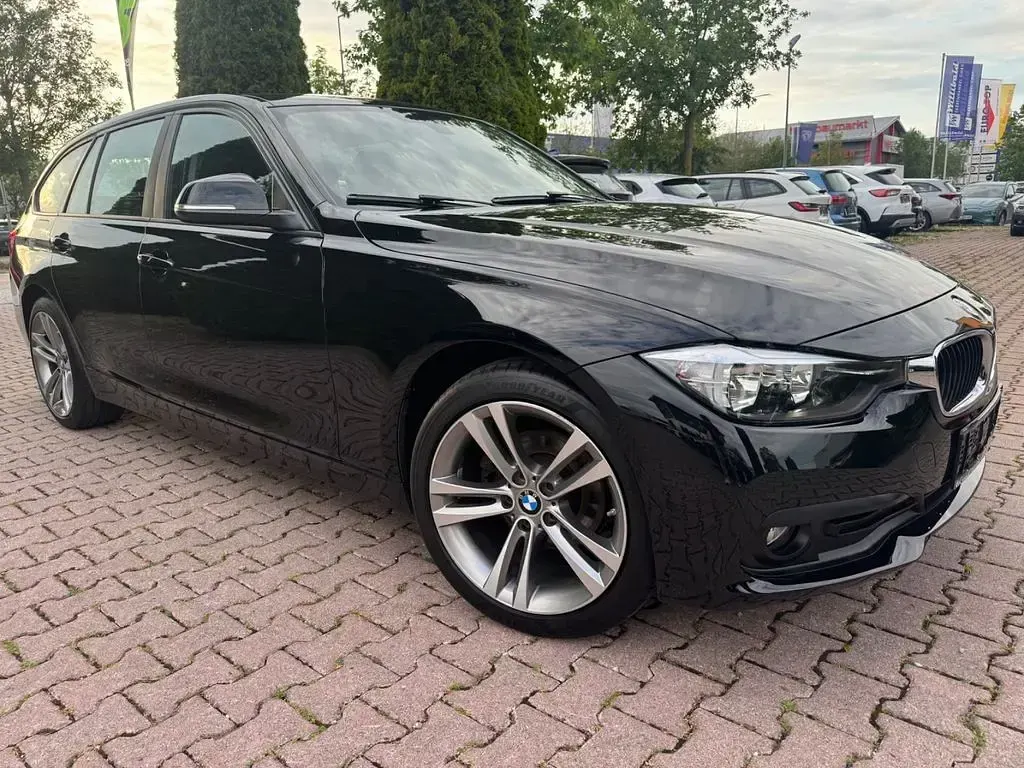 Gebraucht BMW 318 Advantage 150 PS (110 kW) 2016 Schwarz Kombi