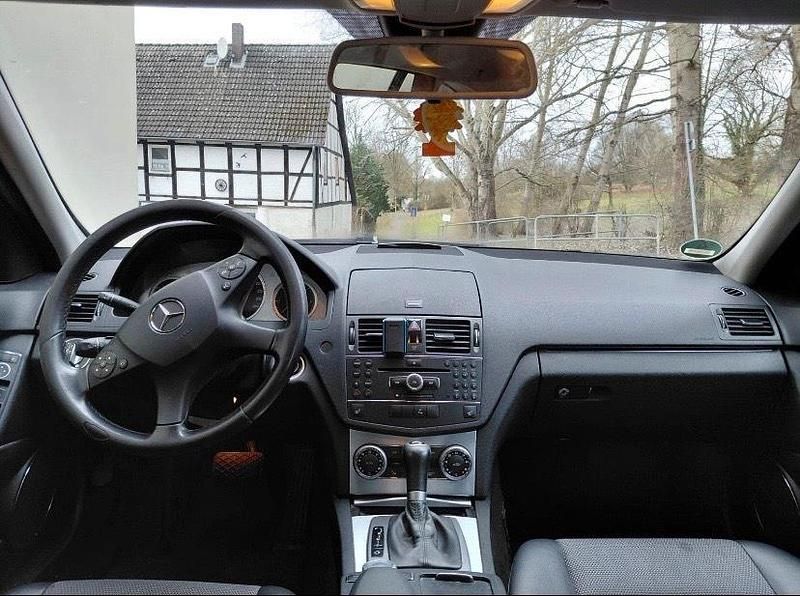 Gebraucht Mercedes C200 136 PS (100 kW) 2009 Schwarz Kombi