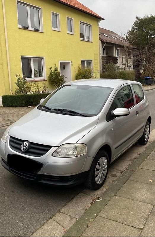 Silber Gebraucht 2006 VW Fox Kleinwagen | 1.900 € - Bild 1/4