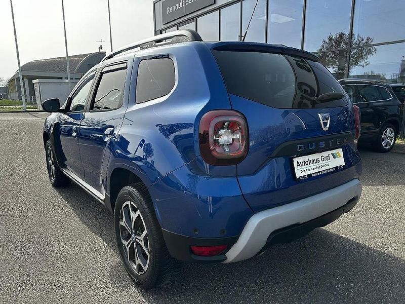 Gebraucht Dacia Duster Celebration 131 PS (96 kW) 2021 Blau SUV