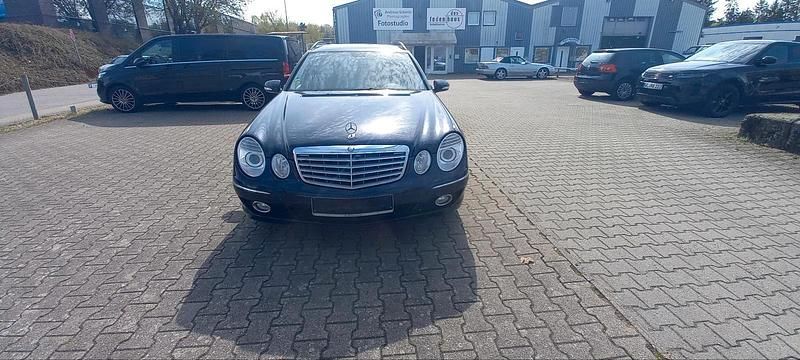 Second-hand Mercedes E280 232 CP (170 kW) 2006 Albastru Break