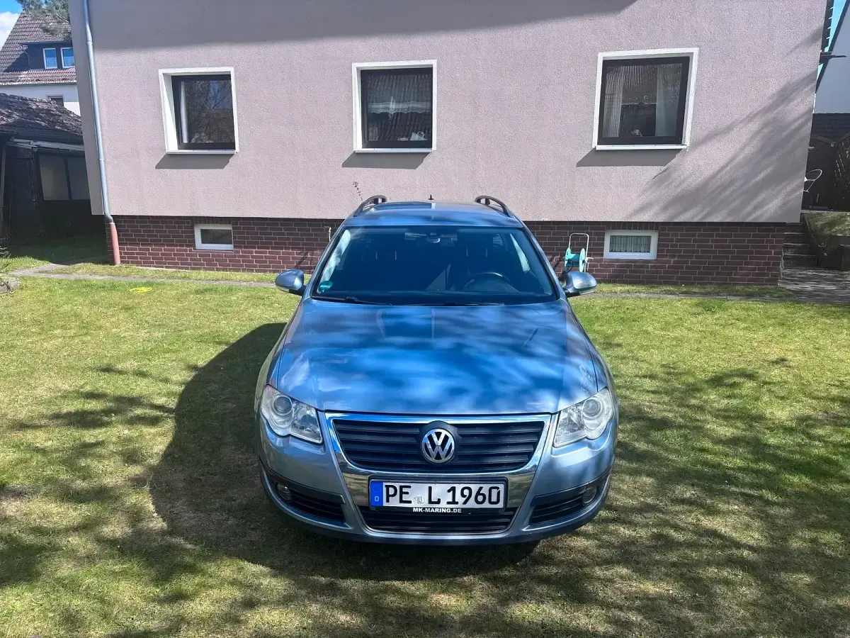 Gebraucht VW Passat 110 PS (80 kW) 2009 Grau Kombi