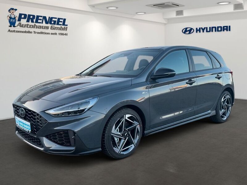 Grau Neu 2025 Hyundai i30 N Line Limousine | 24.985 € (Guter Preis) - Bild 1/4