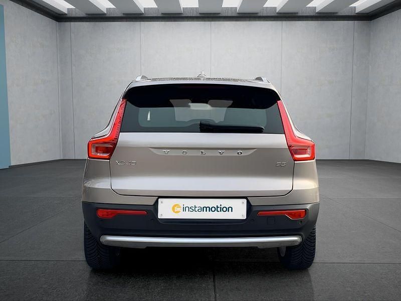 Gebraucht Volvo XC40 Core 163 PS (119 kW) 2024 Silber SUV