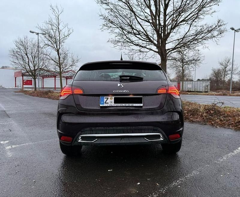 Gebraucht Citroën DS4 So Chic 114 PS (83 kW) 2014 Violet Kleinwagen