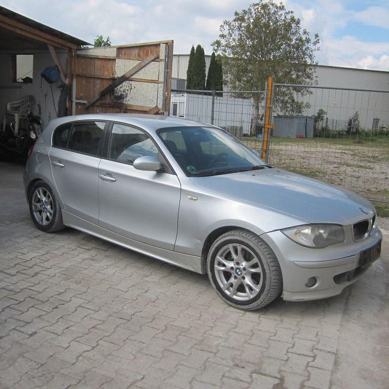 Silber Gebraucht 2005 BMW 120 Advantage Kleinwagen | 2.190 € (Guter Preis) - Bild 1/4