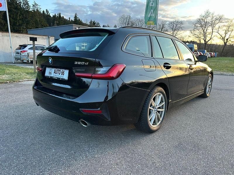 Gebraucht BMW 320 Advantage 190 PS (139 kW) 2020 Schwarz Kombi