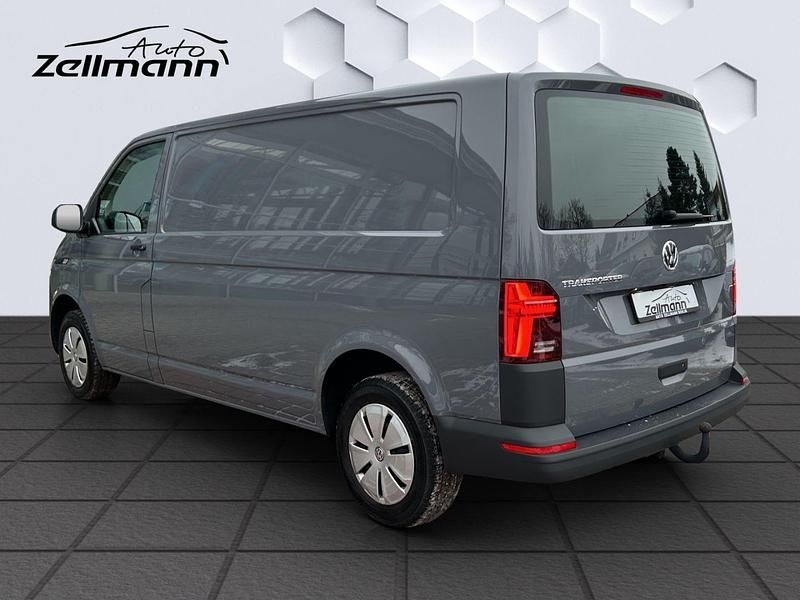 Gebraucht VW T6.1 110 PS (80 kW) 2024 Grau Van