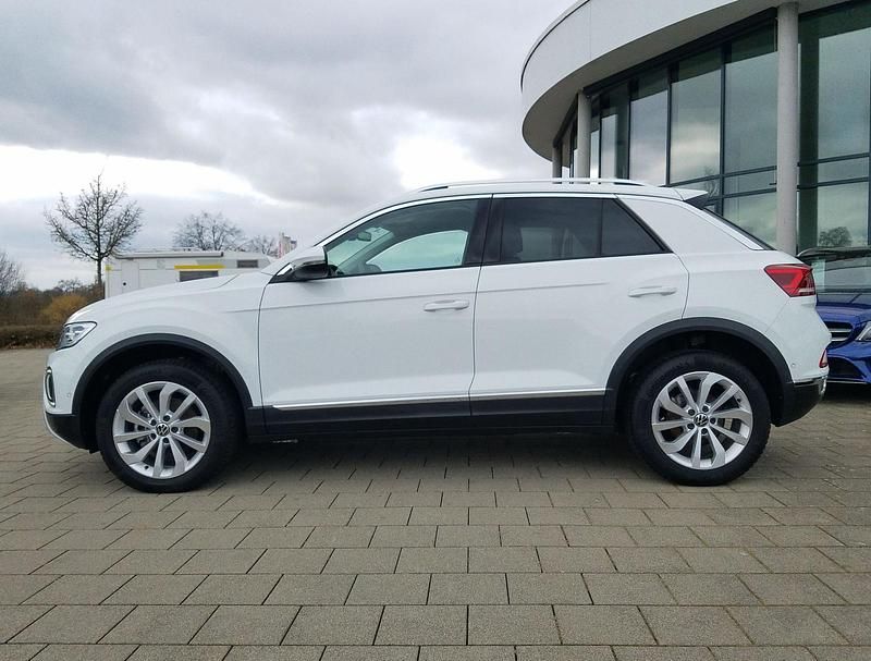 Gebraucht VW T-Roc Style 150 PS (110 kW) 2025 Pure white uni SUV
