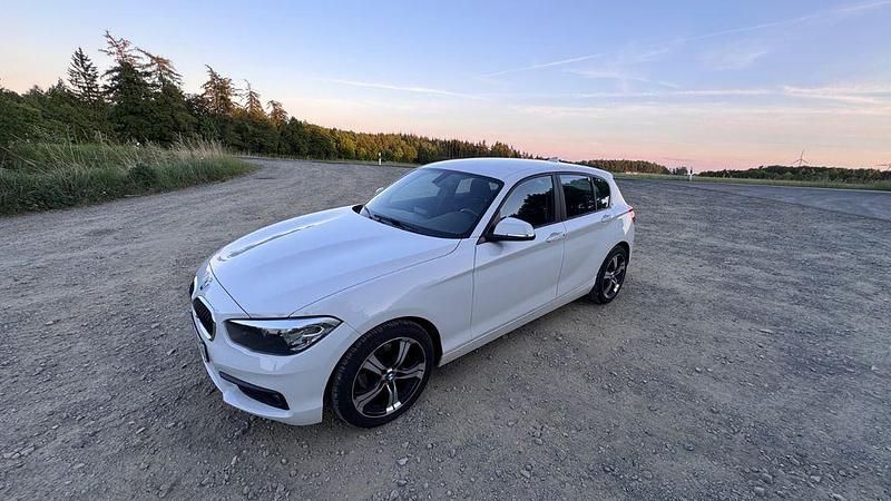 Gebraucht BMW 118 Advantage 136 PS (100 kW) 2017 Weiß Kleinwagen