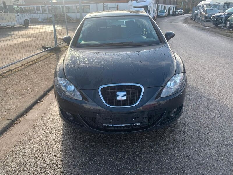 Schwarz Gebraucht 2007 Seat Leon Sport Limousine | 1.499 € (Fairer Preis) - Bild 1/4