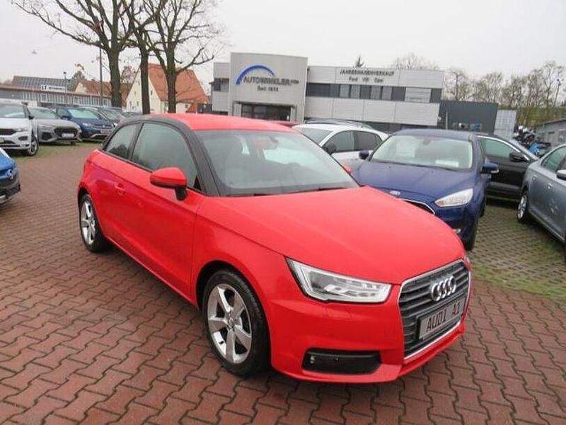 Rot Gebraucht 2017 Audi A1 S-Line Limousine | 16.990 € (Etwas zu teuer) - Bild 1/4