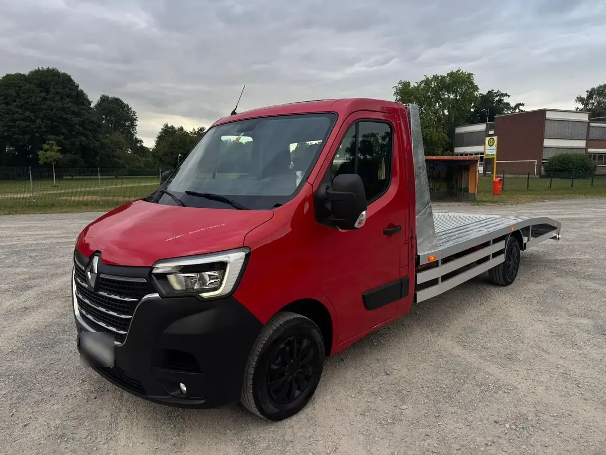 Gebraucht Renault Master 170 PS (125 kW) 2021 Rot Van / Kleinbus