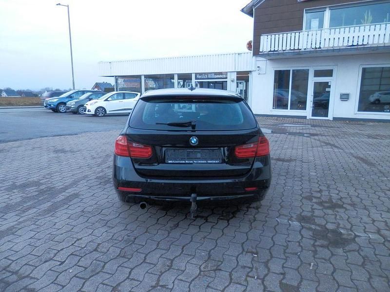 Gebraucht BMW 320 184 PS (135 kW) 2014 Schwarz Kombi