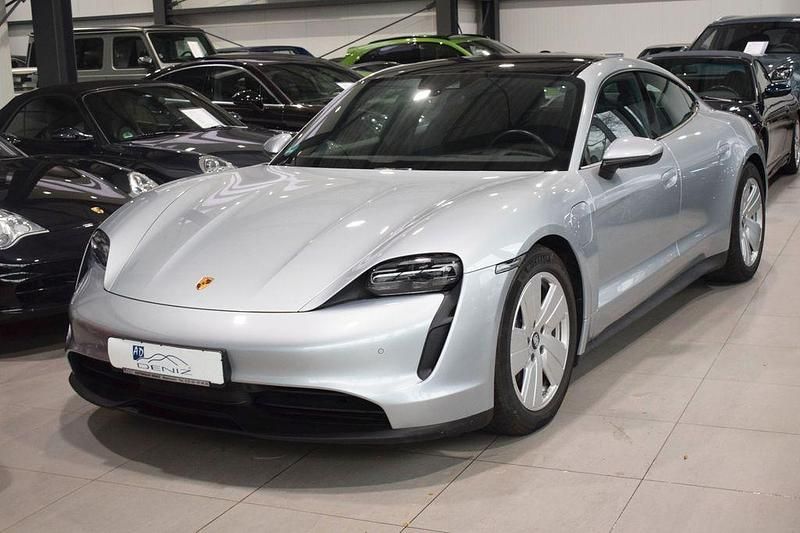Silber Gebraucht 2021 Porsche Taycan Performance Package Limousine | 55.899 € (Superpreis) - Bild 1/3