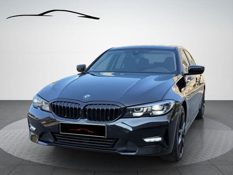 Schwarz Gebraucht 2021 BMW 318 Advantage Limousine | 23.000 € (Guter Preis) - Bild 1/4