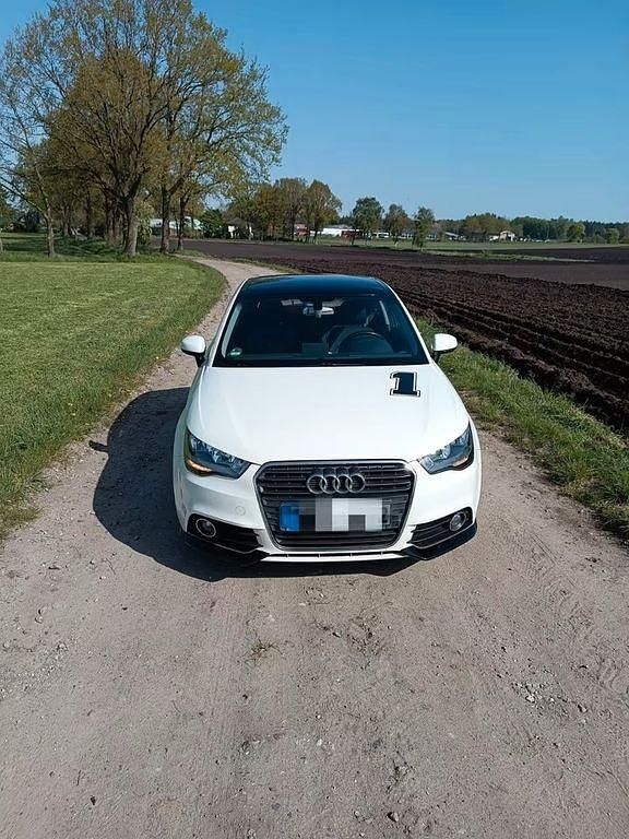Gebraucht Audi A1 Ambition 105 PS (77 kW) 2010 Weiß Kleinwagen