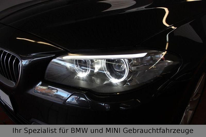 Gebraucht BMW 520 Performance 190 PS (139 kW) 2016 Jatoba metallic Kombi