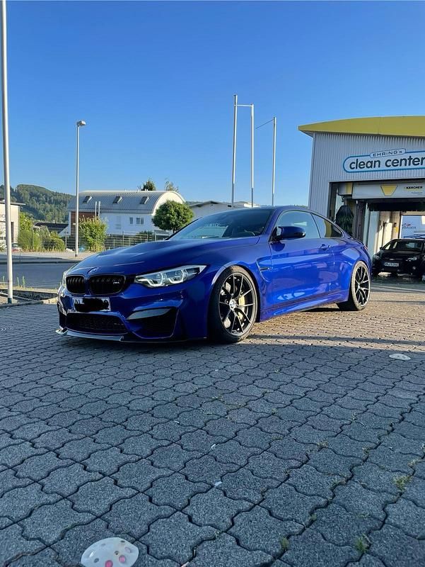 Blau Gebraucht 2017 BMW M4 M Performance Coupé | 79.450 € - Bild 1/4