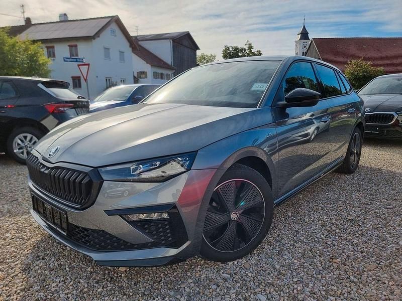 Grau Gebraucht 2024 Skoda Scala Monte Carlo Kleinwagen | 26.980 € (Etwas zu teuer) - Bild 1/4
