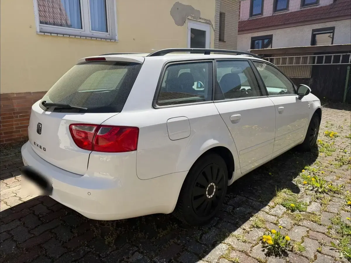Second-hand Seat Exeo Style 120 CP (88 kW) 2011 Alb Break