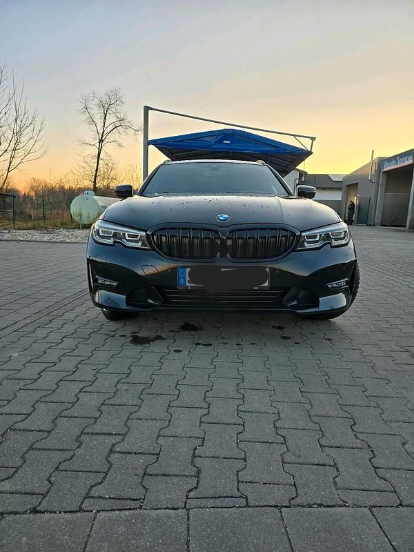 Gebraucht BMW 318 150 PS (110 kW) 2020 Schwarz Kombi